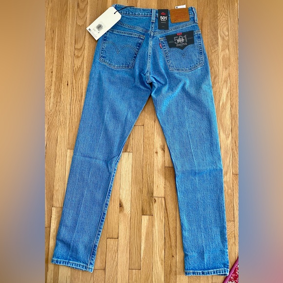 NEW WITH TAGS Levi’s 501 Stretch Skinny Jeans in Jive Depths. 24 x 28L - Picture 3 of 7